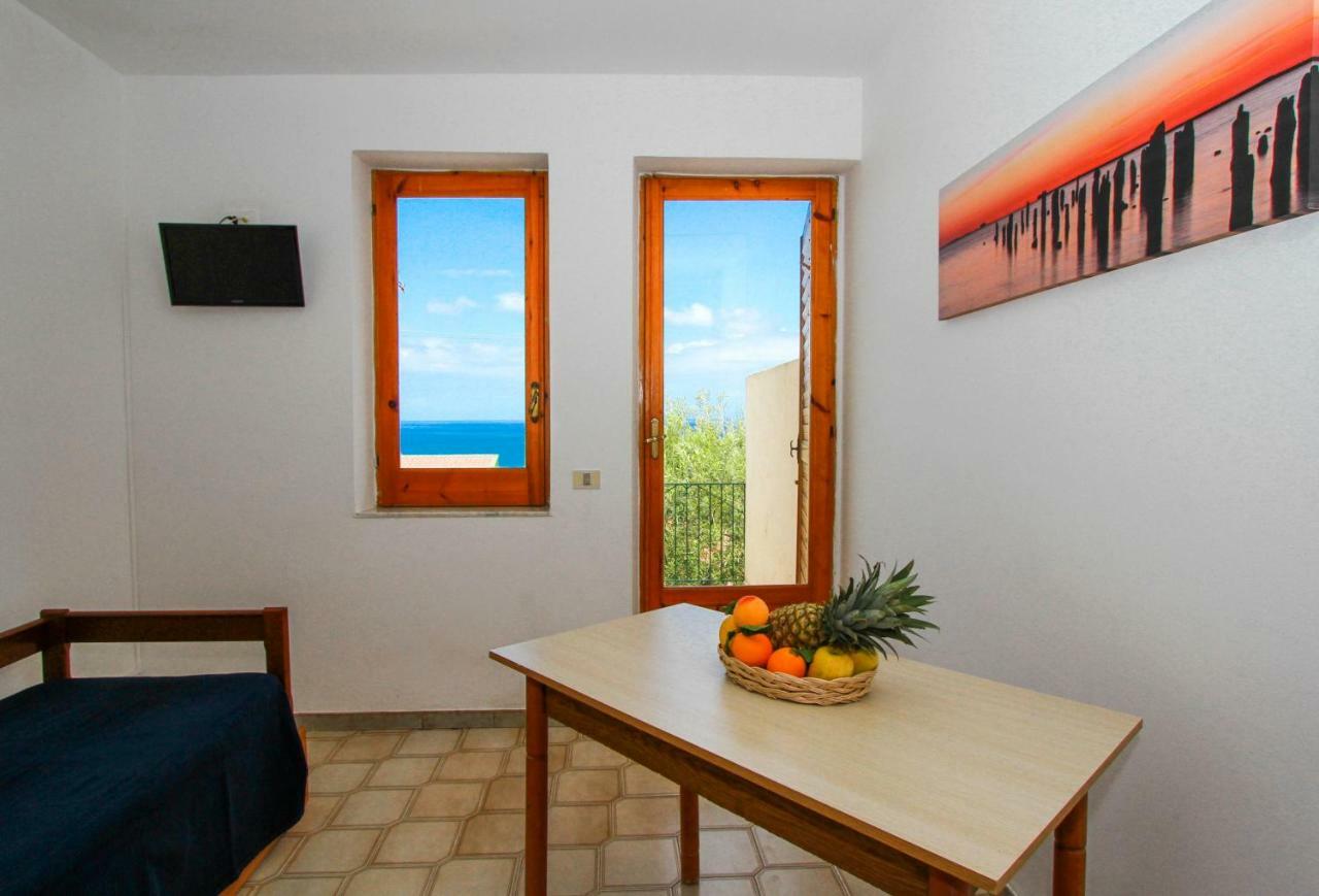 Residence Calavà Gioiosa Marea Exterior foto